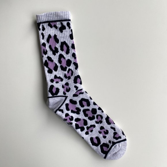 Men's Leopard Print Terry Socks - Picture 5 of 6